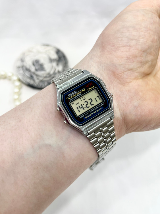 ساعت کاسیو کلاسیک نوستالژی مردانه با صفحه دیجیتال lcd وبند استیل نقره ای،مدل a168