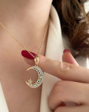 گردنبند زنانه زوپینگ طرح هلال ماه با ستاره نگین دار،طلایی و ظریف