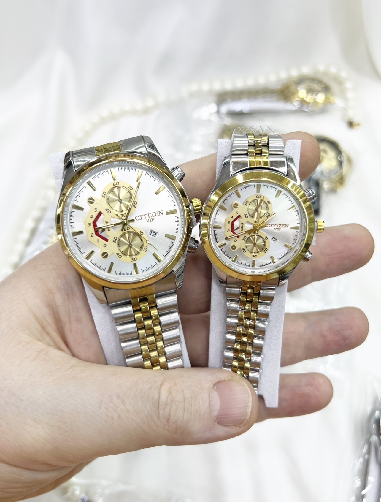 ست ساعت مچی سیتیزن vip زنانه و مردانه با رنگبندی سفید و طلایی و مشکی و سفید طلایی