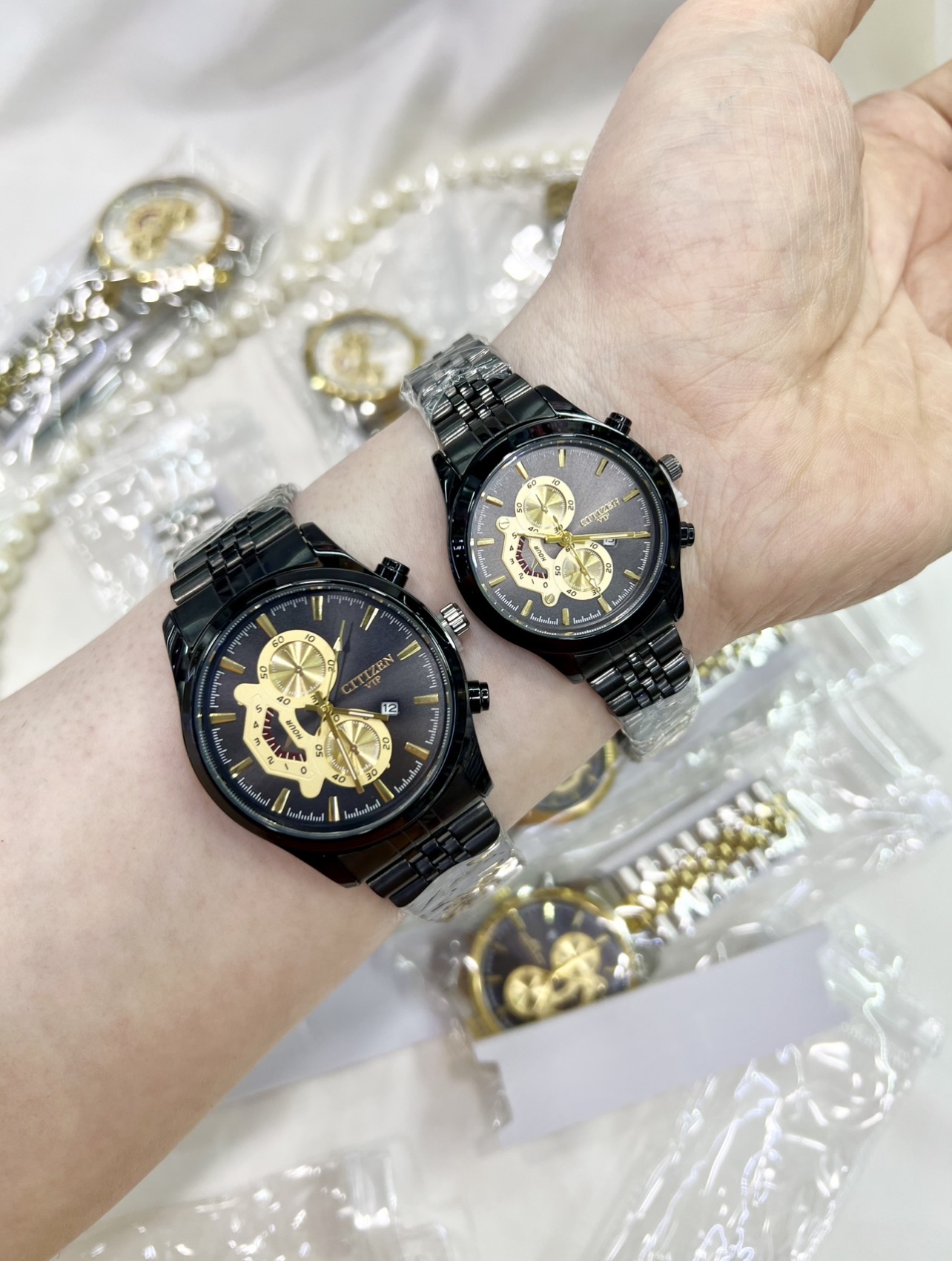 ست ساعت مچی سیتیزن vip زنانه و مردانه با رنگبندی سفید طلایی و مشکی و سفید طلایی