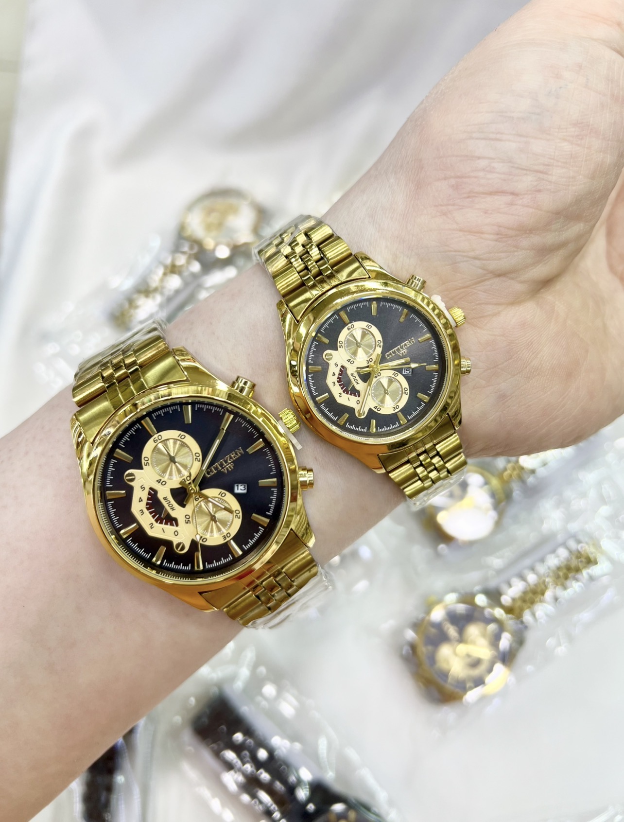 ست ساعت مچی سیتیزن vip زنانه و مردانه با رنگبندی سفید و طلایی و مشکی و سفید طلایی