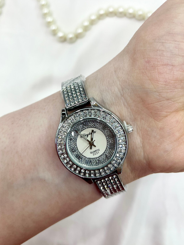 ساعت مچی زنانه الینا رنگ نقره ای نگین دار کوارتز