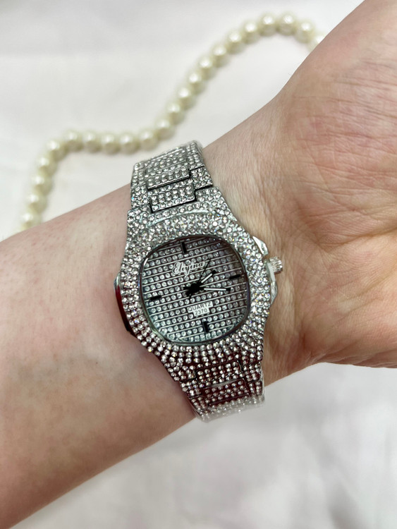 ساعت مچی زنانه الینا نقره ای تمام نگین لوکس