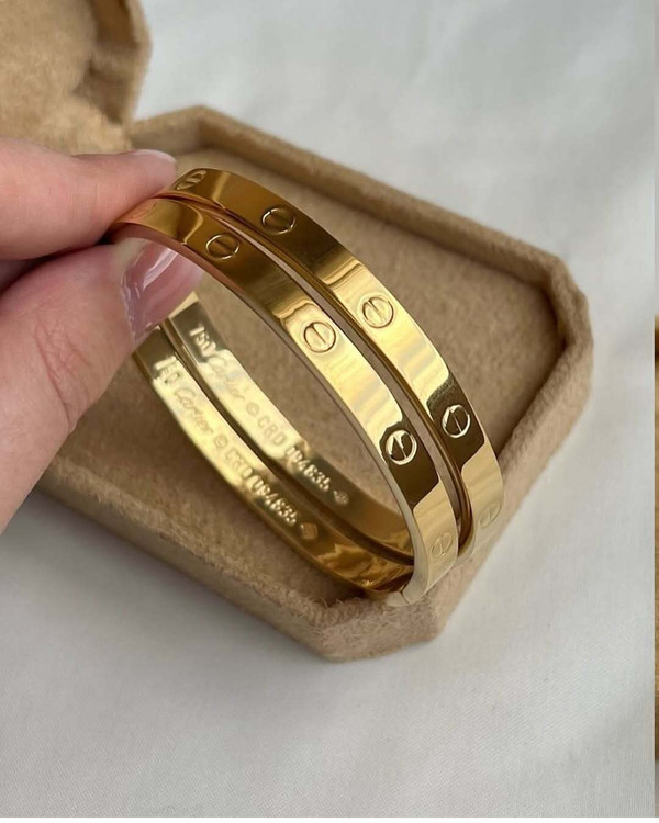 دستبند کارتیه لاو استیل طلایی شیک