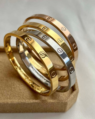 دستبند کارتیه لاو استیل طلایی و نقرهای رزگلد شیک