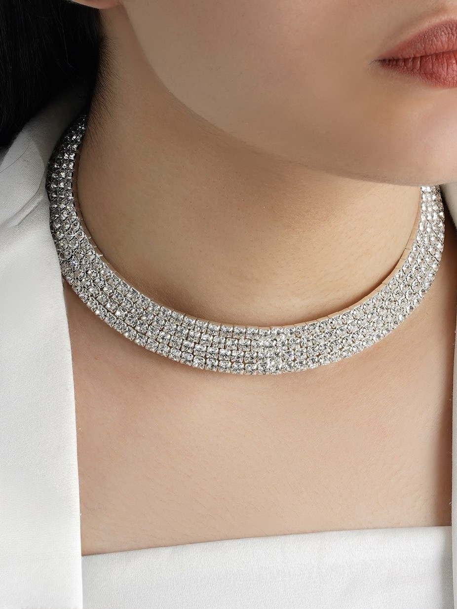 گردنبند طوق نقره ای با نگین های براق،جواهر شیک و براق