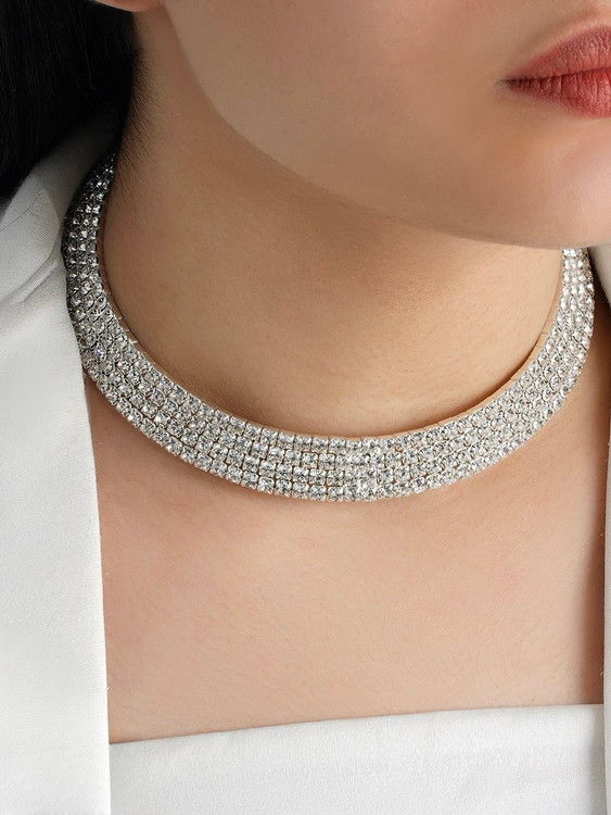 گردنبند طوق نقره ای با نگین های براق،جواهر شیک و براق