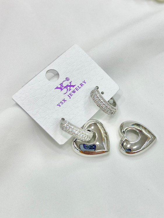 گوشواره ysx مدل قلب نگین دار نقره ای با حلقه پاوی