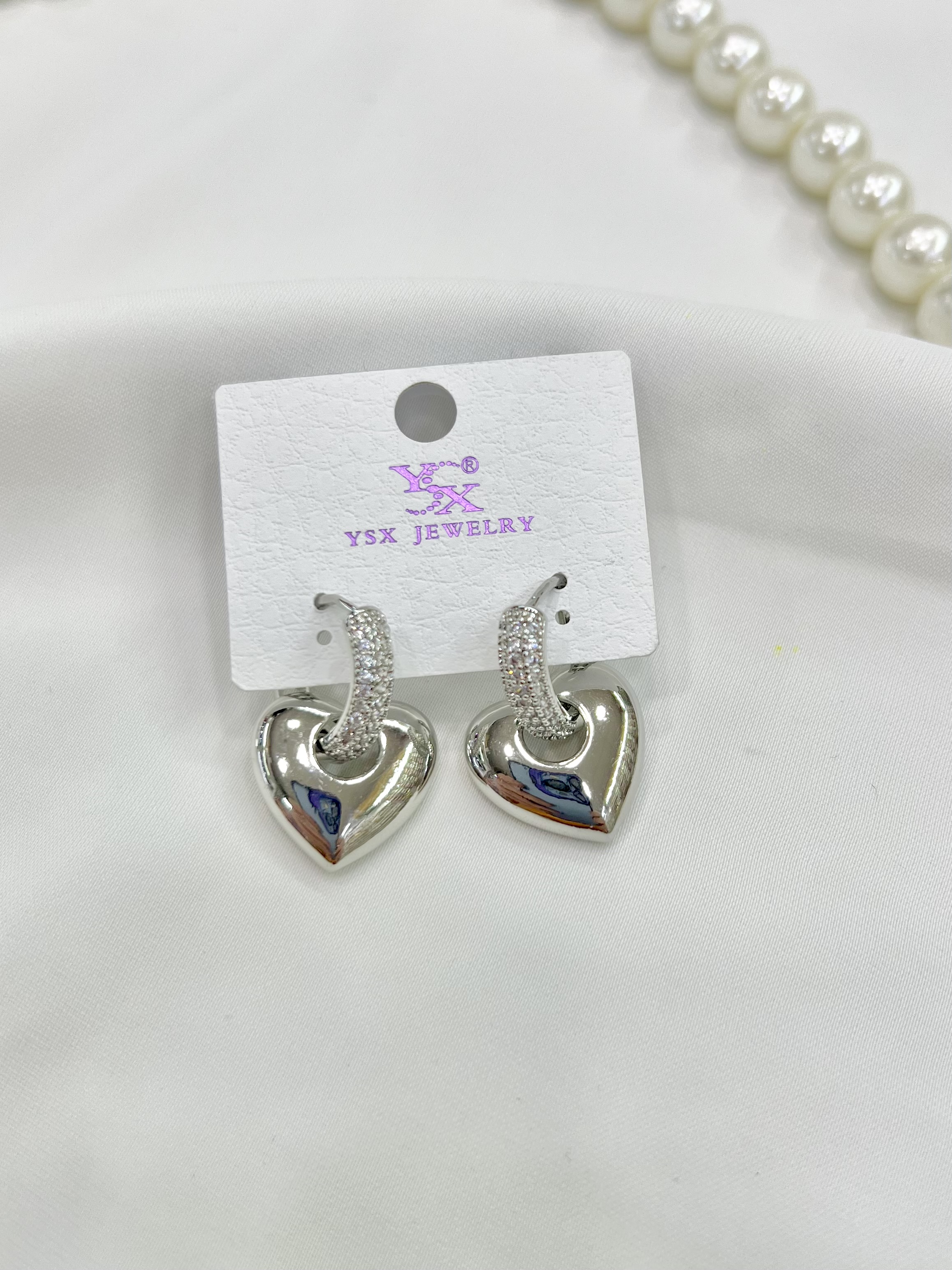 گوشواره ysx مدل قلب نگین دار نقره ای با حلقه پاوی