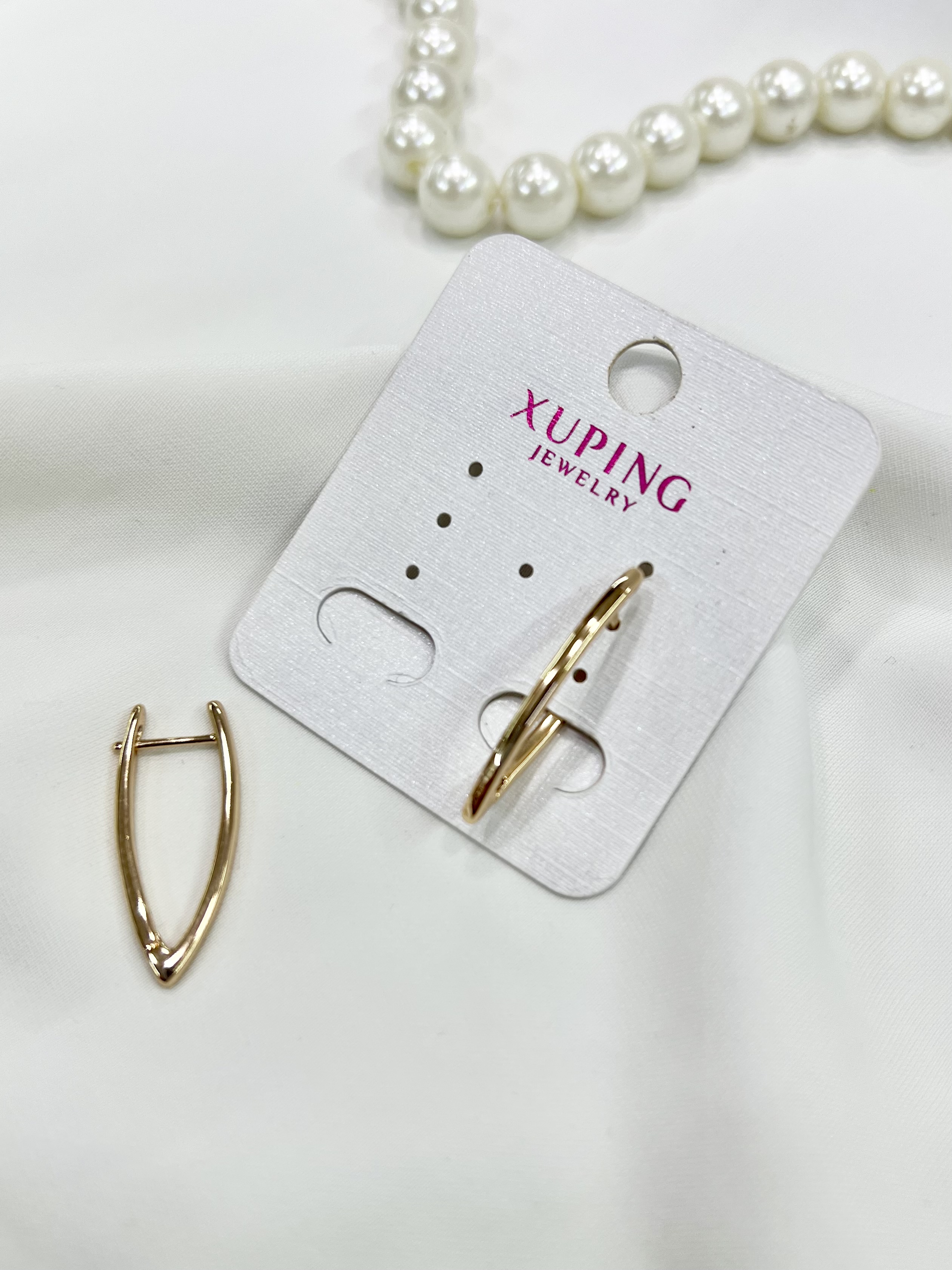 گوشواره طلایی ژوپینگ زنانه مدل مینیمال برند Xuping